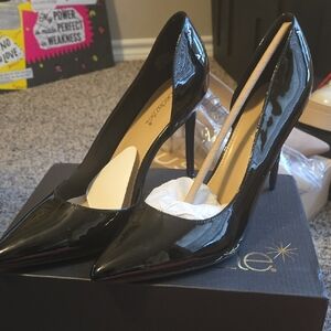 Shoe Dazzle Elegant Black Patent Leather Heels